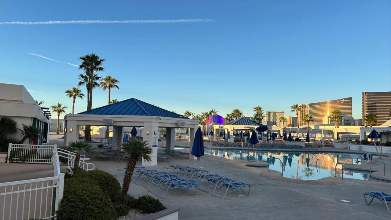 Westgate Hotel Лас Вегас Екстериор снимка